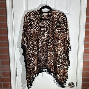 Bobbie Brooks Animal Leopard Print Kimono with Tassels One Size Black & Brown